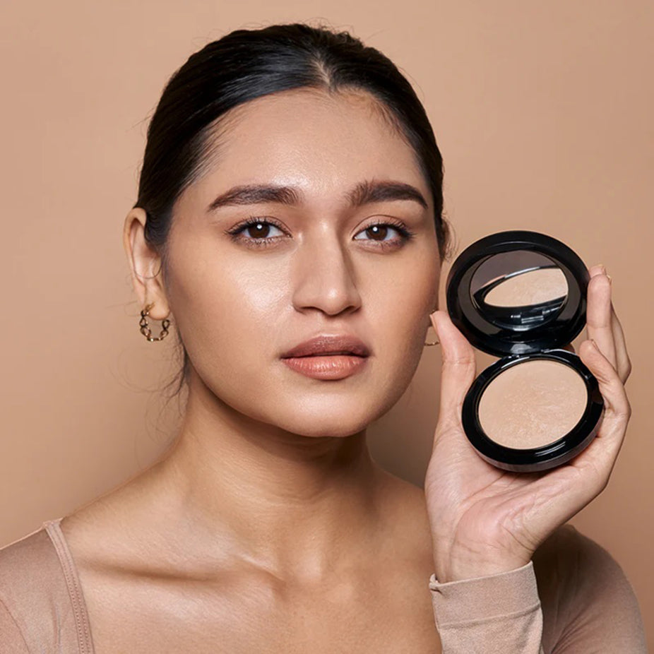 Europe Girl Mineralize Skin Finish Compact Powder 10G