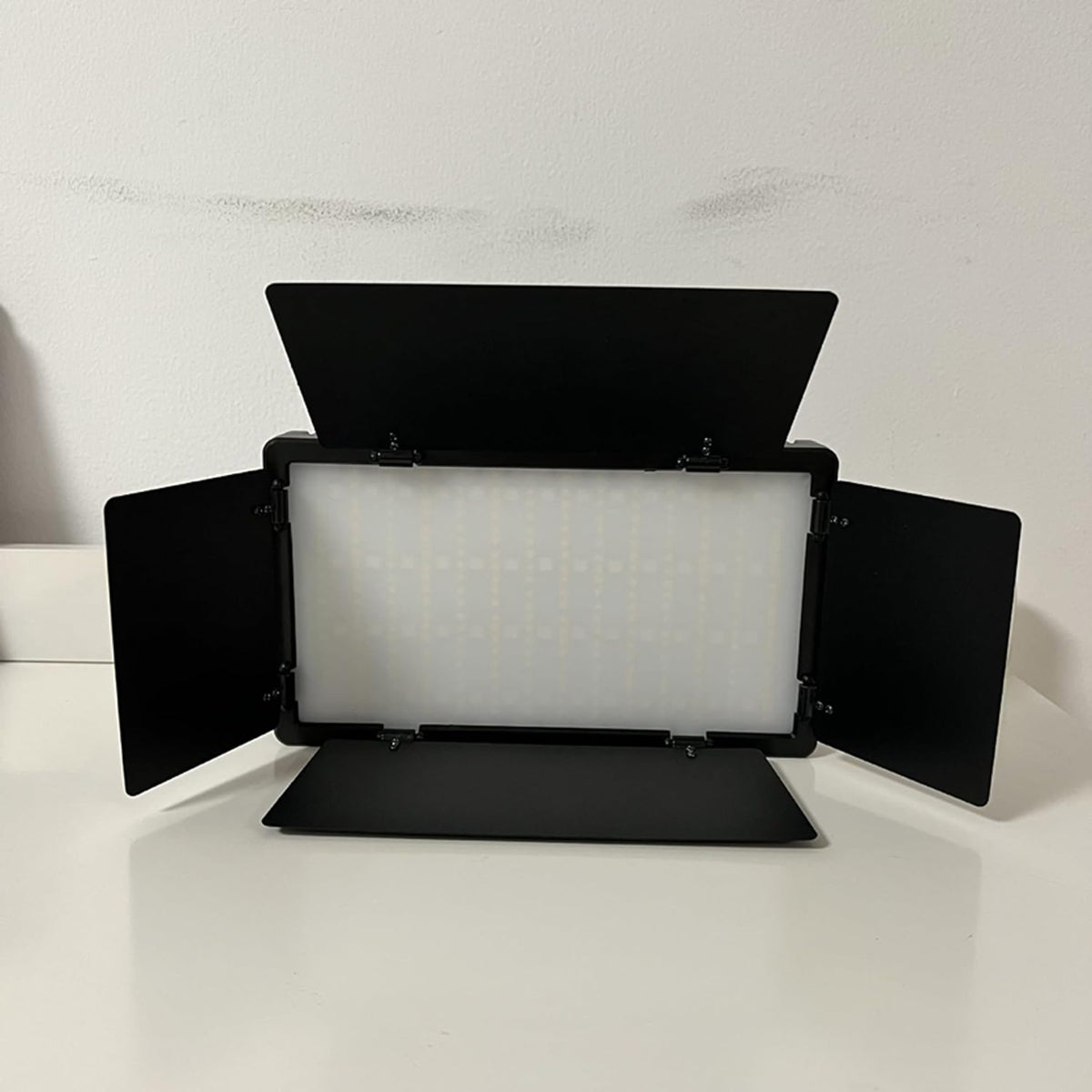Mbm Pro Photo / Video Led Light
