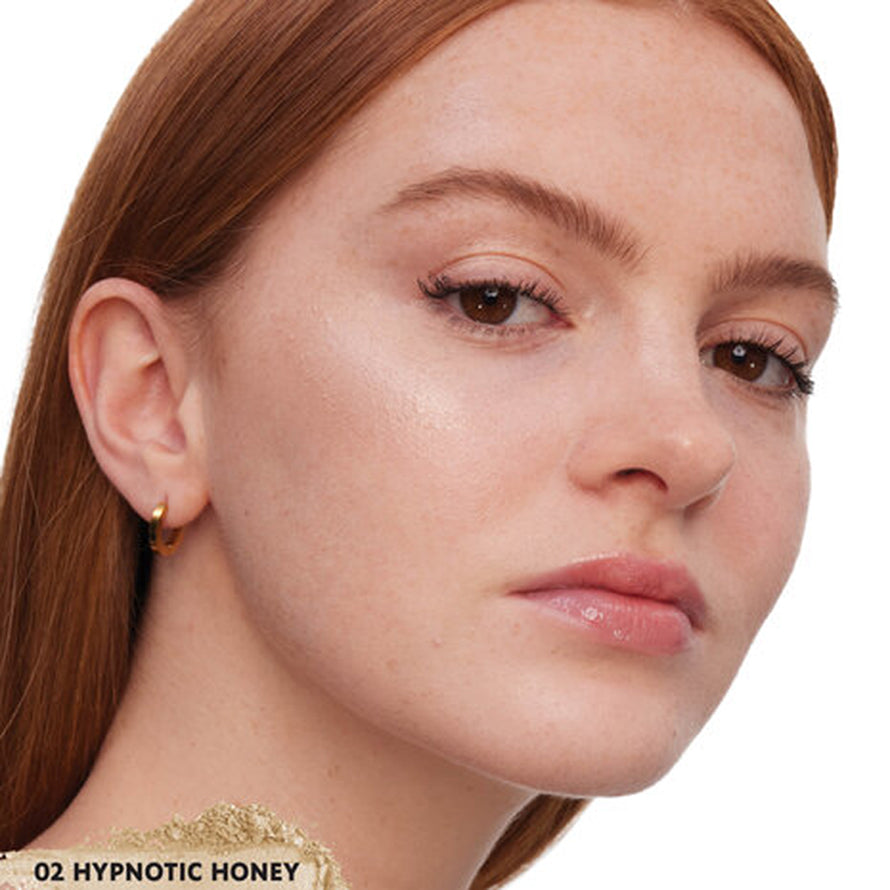 Yves Saint Laurent All Hours Hyper Luminize Multi-Use Highlighting Powder 5g