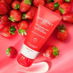 Dot & Key Strawberry Dew Brightening Moisturizer 80G